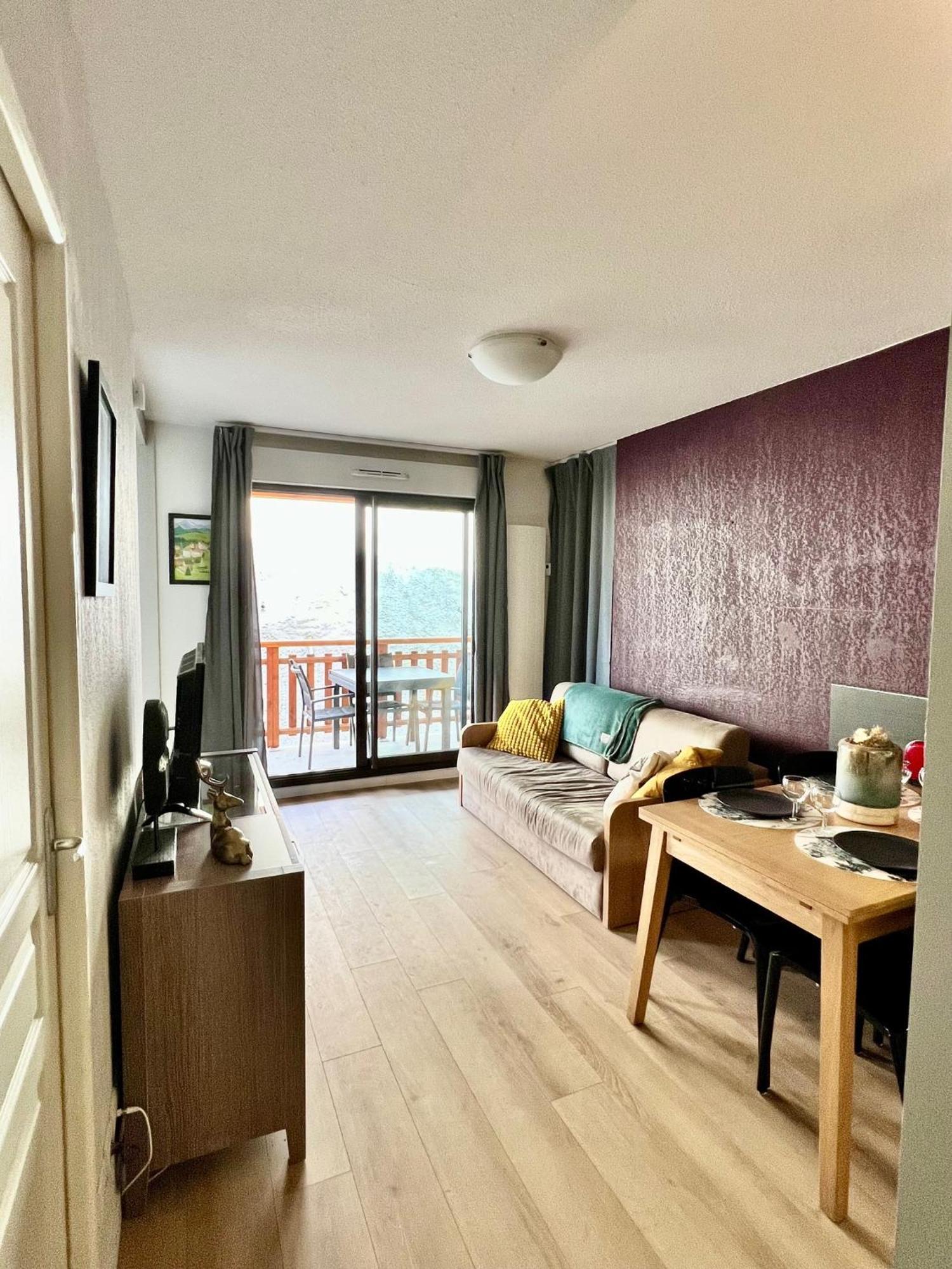 Appartement Familial Avec Parking Centre Valberg Peone Exterior photo